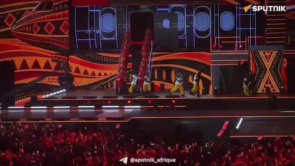 Le monde a rendez-vous à Ekaterinbourg: coup d'envoi grandiose du Festival international de la jeunesse - Sputnik Afrique