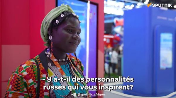 Il m'inspire: cette jeune Tchadienne dit admirer la résilience de Poutine face à la pression - Sputnik Afrique