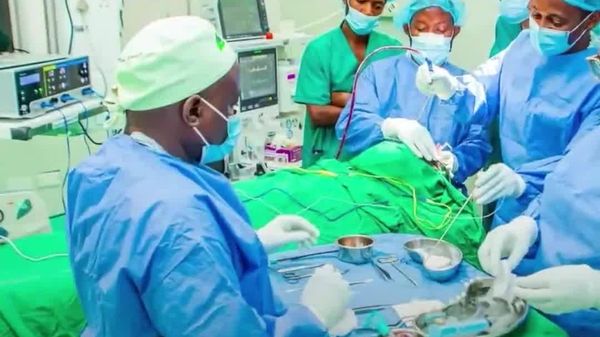 La Tanzanie innove dans le traitement neurochirurgical des AVC - Sputnik Afrique