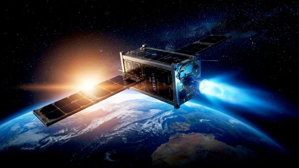 La Russie dévoile un propulseur à plasma pour les essaims de nanosatellites nouvelle génération - Sputnik Afrique