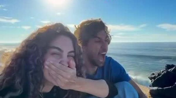 Nature's Magic: Tourists Film Elusive 'Rainbow Waves' - Sputnik Africa