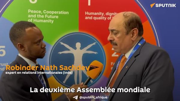Aider l'Afrique, refaçonner la diplomatie: des participants à l'Assemblée publique mondiale évoquent leurs attentes - Sputnik Afrique