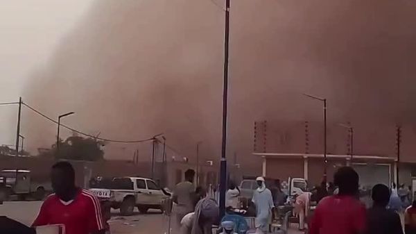 Une tempête de sable a transformé le jour en nuit en Algérie - Sputnik Afrique