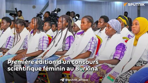 Les filles ont pleinement leur place dans les matières scientifiques: le Faso vise à l’excellence - Sputnik Afrique