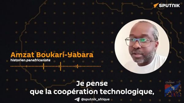 Les outils numériques peuvent être des vecteurs de colonisation, souligne un historien - Sputnik Afrique