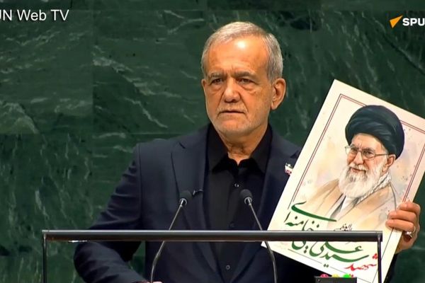 Les États-Unis traitent l'Iran de terroriste alors qu'il n'a fait que se défendre – Pezechkian Les États-Unis traitent l'Iran de terroriste alors qu'il n'a fait que se défendre – Pezechkian - Sputnik Afrique