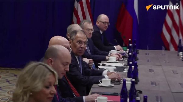 Kiev coordonne étroitement ses actions avec ses sponsors européens et frappe des civils - Lavrov lors de sa rencontre avec Rubio - Sputnik Afrique