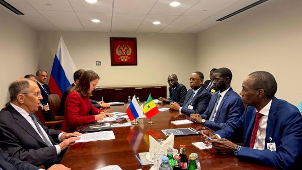 Sergey Lavrov Invites Senegal President to Attend Russia-Africa Summit in Moscow in Late October - Sputnik Africa