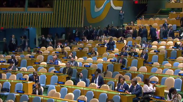 Benjamin Netanyahu hué alors qu'il commence son discours à l'Assemblée générale de l'Onu, de nombreuses délégations quittent la salle - Sputnik Afrique