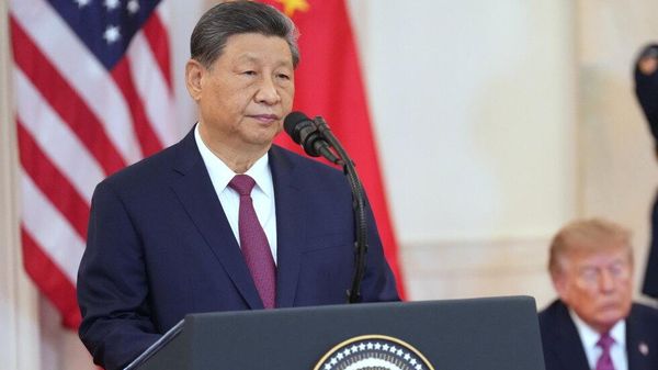 China’s President Xi Jinping listens in the Oval Office of the White House as he meets with President Donald Trump, Thursday, Sept. 24, 2026, in Washington - Sputnik Africa