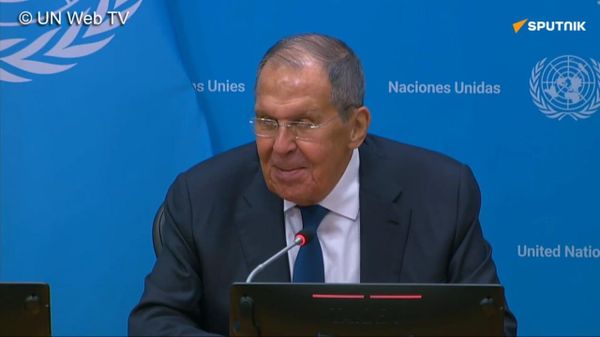 La Russie pourrait accepter le transfert des S-400 depuis la Turquie vers un pays ami, mais aucune demande en ce sens n'a été formulée pour l'instant -Lavrov - Sputnik Afrique