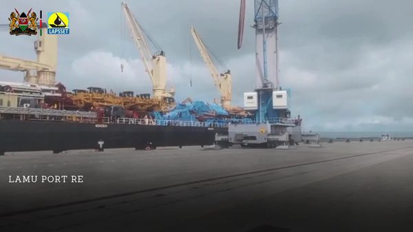 Kenya's Lamu Port Welcomes Vessel With Heavy Machinery for Dangote East Africa Refinery Groundbreaking - Sputnik Africa