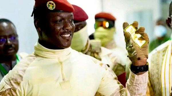 Le Burkina Faso inaugure sa première raffinerie d'or - Sputnik Afrique
