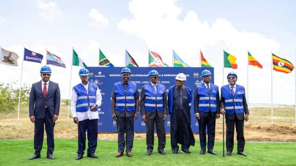 La construction de la raffinerie Dangote en Afrique de l'Est a été lancée au Kenya - Président - Sputnik Afrique