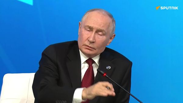 Putin: Russia targeted Ukraine's military shipping, Kiev turned to civilian vessels - Sputnik Africa