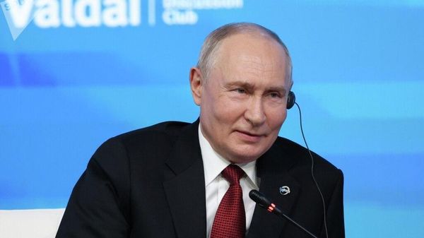 Russia will work with Africa to develop together, rather than make a profit or steal like colonizers, Putin emphasized - Sputnik Africa