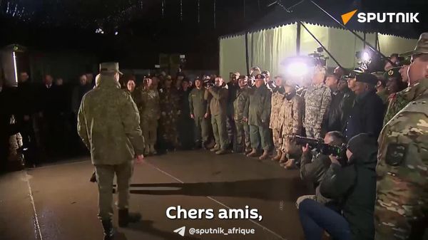 Vladimir Poutine inspecte les exercices Centre-2026 impliquant 47 - Sputnik Afrique