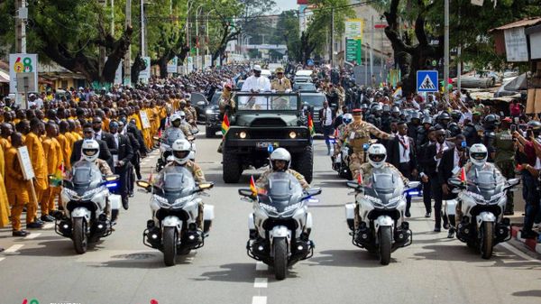 La Guinée fête les 68 ans de son indépendance: défilés civilo-militaires au cœur des célébrations - Sputnik Afrique