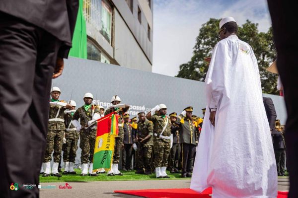 La Guinée fête les 68 ans de son indépendance: défilés civilo-militaires au cœur des célébrations - Sputnik Afrique