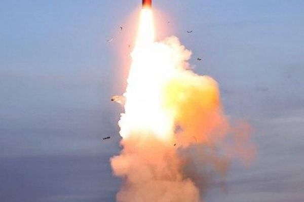 Kim Jong-un oversees hypersonic missile drill Kim Jong-un oversees hypersonic missile drill - Sputnik Africa