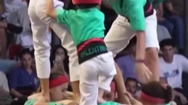 Reaching New Heights: Historic Nine-Story Human Tower Built in Spain - Sputnik Africa
