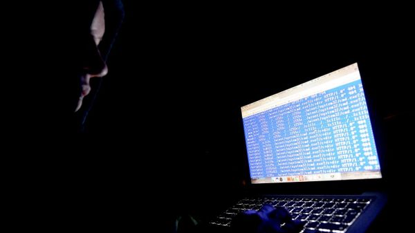 Pro-Russian Hacker Exposes Ukrainian Military Data Centers - Sputnik Africa