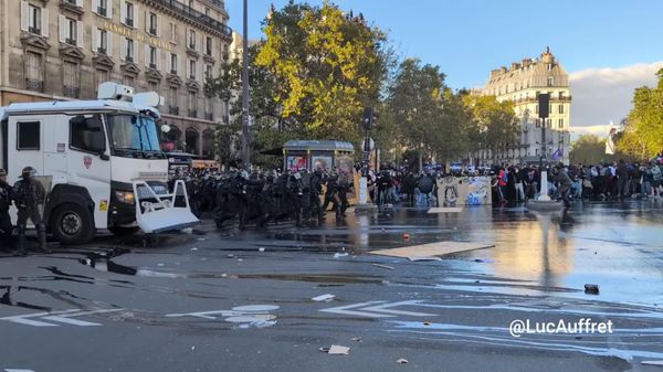 Manifestations des lycéens et étudiants en France: la tension ne retombe pas - Sputnik Afrique