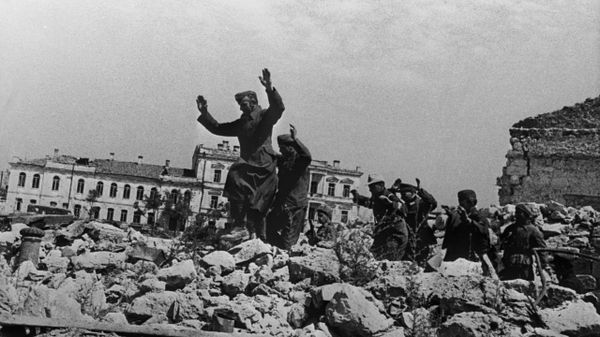 Mémoire de la Grande Guerre patriotique: l'identification des victimes des crimes de masse nazis s'accélère en Russie - Sputnik Afrique