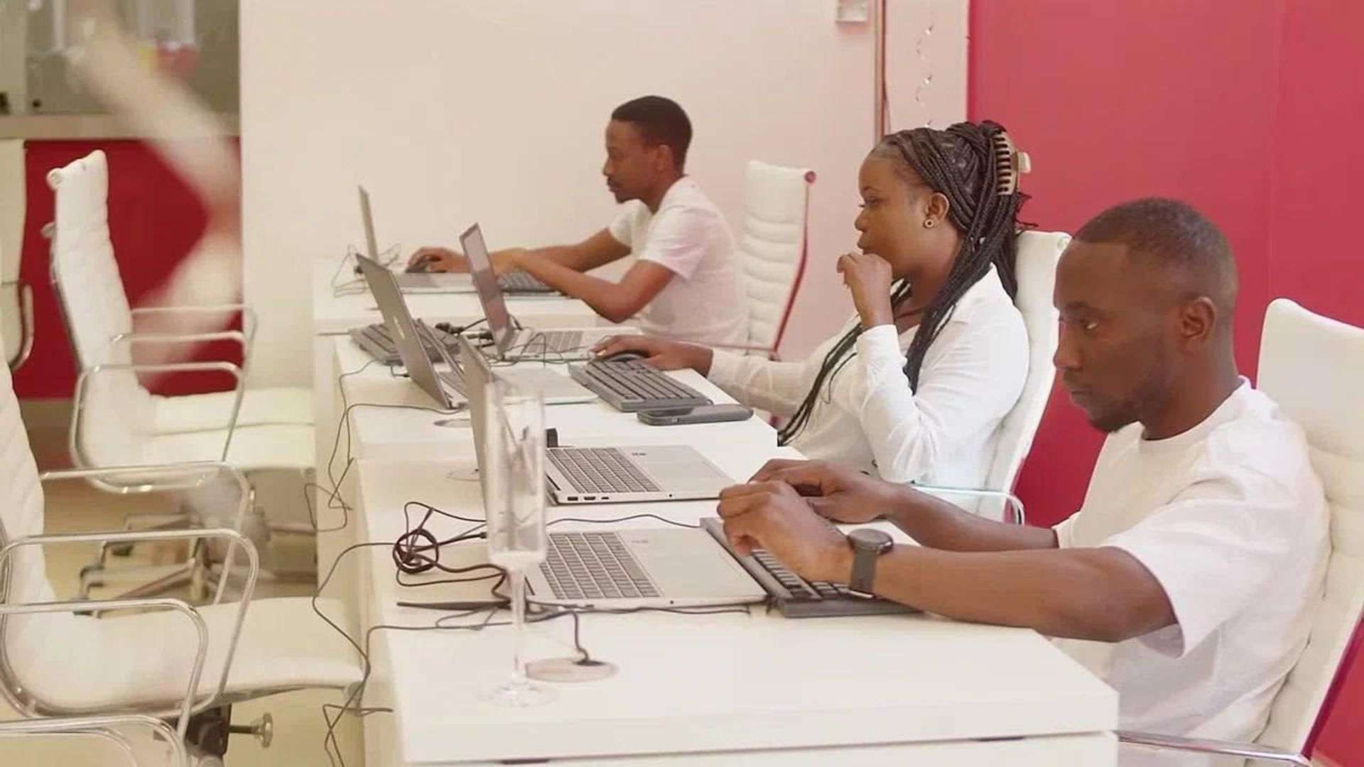 La Russie lance le premier service appelé à transformer le marché des paiements internationaux La Russie lance le premier service appelé à transformer le marché des paiements internationaux - Sputnik Afrique, 1920, 13.10.2026