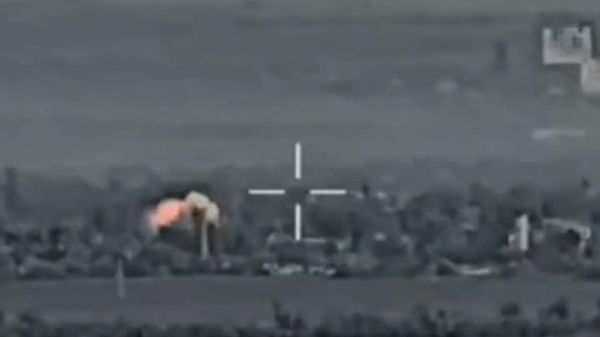 Les pilotes des forces aérospatiales russes anéantissent des cibles ennemies dans le Donbass - Sputnik Afrique