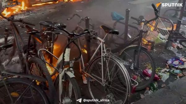 Protests in Paris: More Footage by Sputnik Africa Correspondent - Sputnik Africa