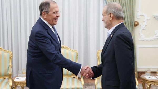 Poutine attendra son homologue iranien au sommet des pays exportateurs de gaz en Russie - Sputnik Afrique