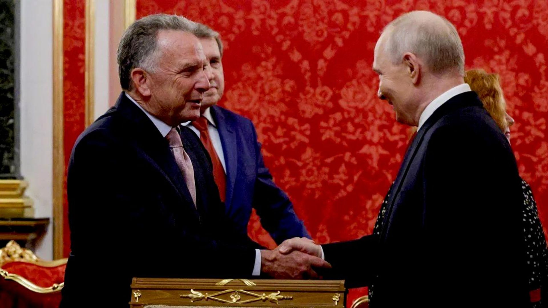 L'envoyé spécial de Trump, Steven Witkoff, se prépare à se rendre à Moscou après des négociations importantes à Oslo – médias L'envoyé spécial de Trump, Steven Witkoff, se prépare à se rendre à Moscou après des négociations importantes à Oslo – médias - Sputnik Afrique, 1920, 20.10.2026