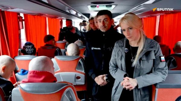 La Russie et l'Ukraine ont procédé à un échange de prisonniers de guerre, chacune libérant 270 personnes - Sputnik Afrique