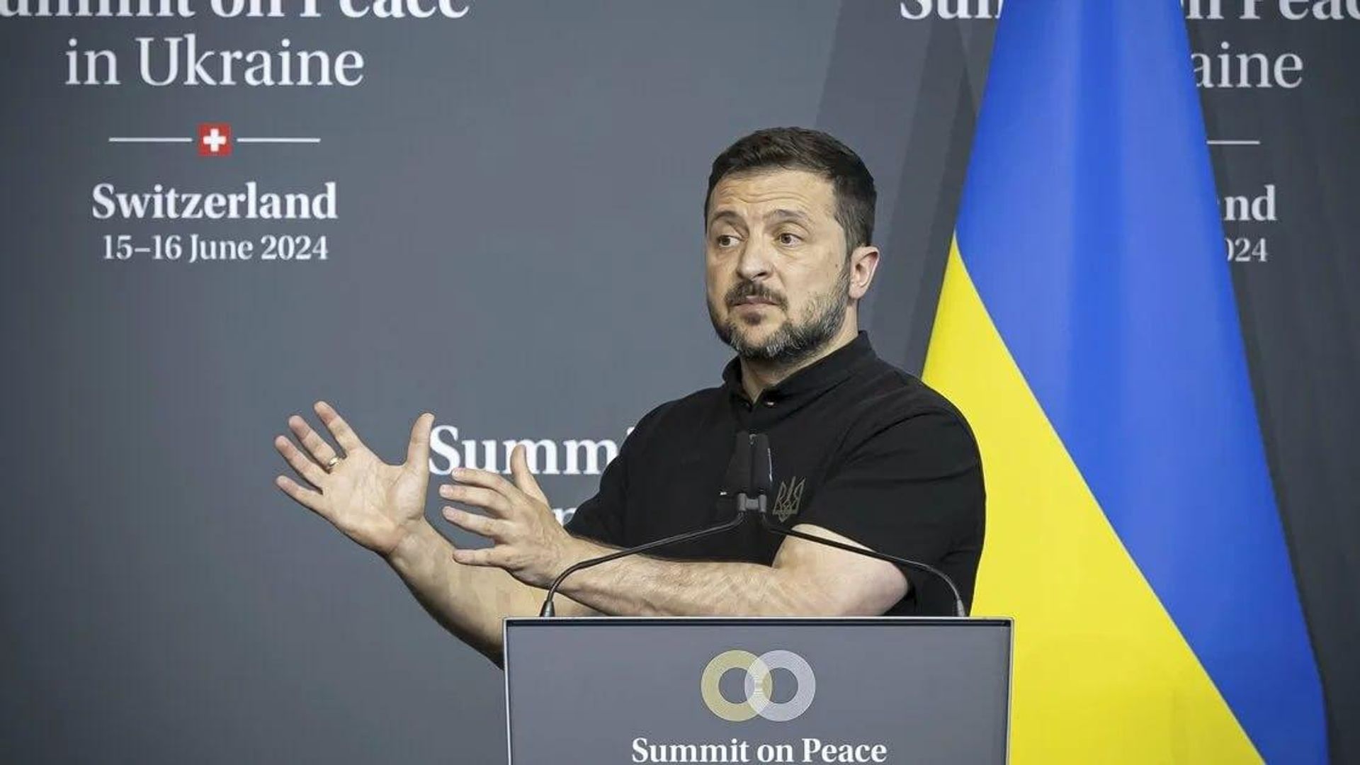 Ukraine: trois choix inconfortables pour ouvrir la voie à la paix, selon l'ex-porte-parole de Zelensky Ukraine: trois choix inconfortables pour ouvrir la voie à la paix, selon l'ex-porte-parole de Zelensky - Sputnik Afrique, 1920, 23.10.2026