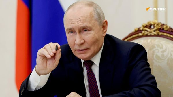 L’Europe paie le prix de ses propres erreurs politiques et économiques, déclare Poutine - Sputnik Afrique