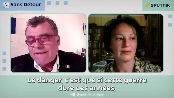 Ça devient ridicule: un politicien français commente le 22e paquet de sanctions de l'UE contre la Russie - Sputnik Afrique