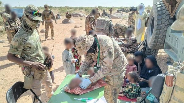 Opération humanitaire à Kidal: les médecins de l'Africa Corps et des FAMa au chevet de la population - Sputnik Afrique