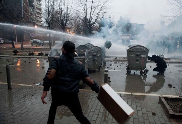 Kosovo: affrontements à Pristina - Sputnik Afrique