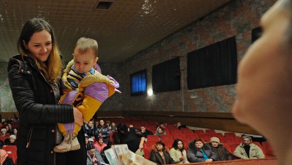 Réfugiés de l'Ukraine reçoivent des prestations sociales dans l'hébergement temporaire dans la région de Rostov - Sputnik Afrique