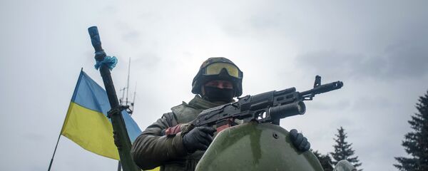 Украинский солдат в Дебальцево - Sputnik Afrique
