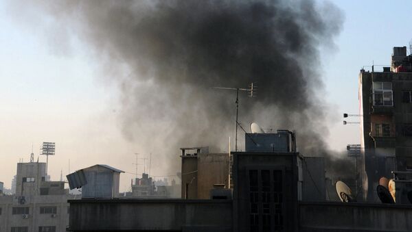 Smoke rises after rebels fired rockets and mortar shells that struck several parts in Damascus - Sputnik Afrique