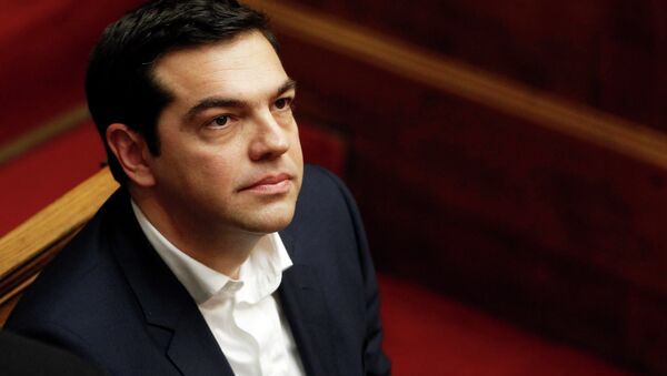 Greek Prime Minister Alexis Tsipras attends a swearing in ceremony at the Greek Parliament in Athens, February 5, 2015. - Sputnik Afrique