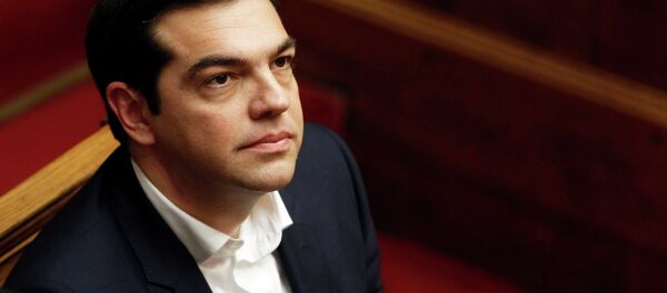 Greek Prime Minister Alexis Tsipras attends a swearing in ceremony at the Greek Parliament in Athens, February 5, 2015. - Sputnik Afrique