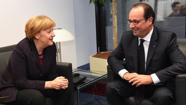 German Chancellor Angela Merkel and French President Francois Hollande - Sputnik Afrique