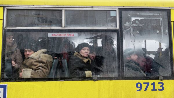 Un bus en Ukraine  - Sputnik Afrique