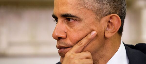 President Barack Obama listens as Jordan's King Abdullah II speaks during their meeting on Friday, Dec. 5, 2014, in the Oval Office of the White House in Washington. - Sputnik Afrique
