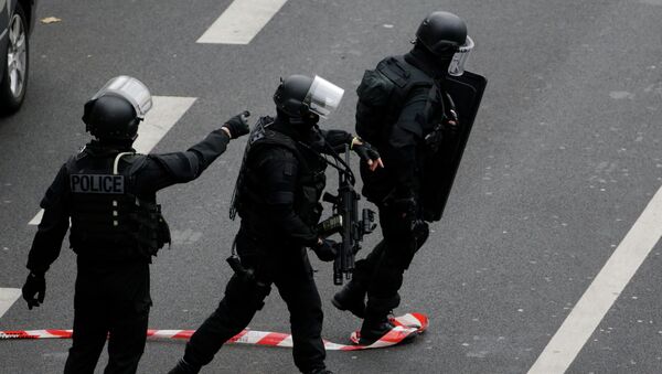 Members of the French national police intervention group - Sputnik Afrique