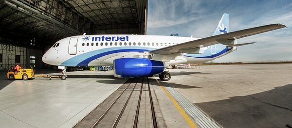 SSJ100 for Interjet - Painting the livery - Sputnik Afrique