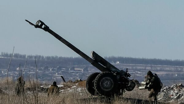 A cannon of the Ukrainian armed forces is seen at a position near Debaltseve, eastern Ukraine, February 17, 2015. - Sputnik Afrique